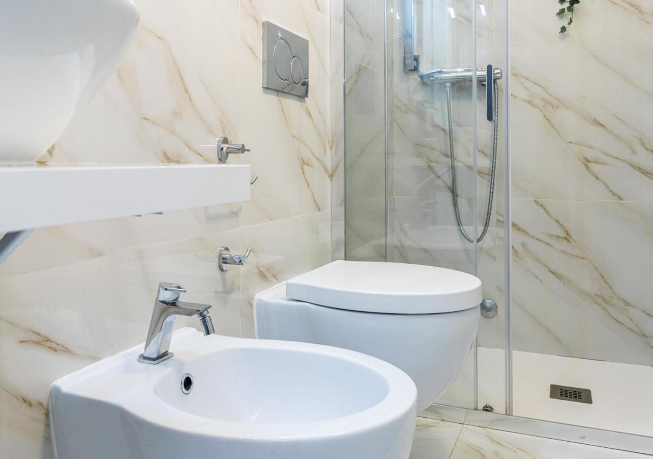 Elegant Suite - In Centro Portanuova Torino Kültér fotó